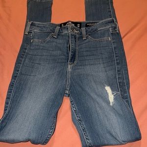 Hollister skinny jeans